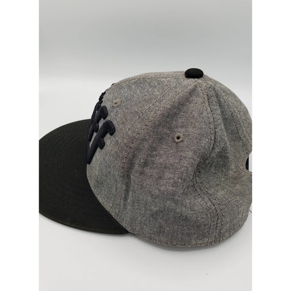 Neff Snap Back Cap Gray and Black - Picture 2 of 5